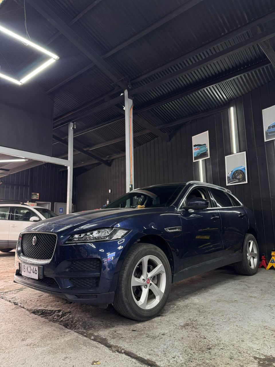 Jaguar F-Pace en el taller ProAutos